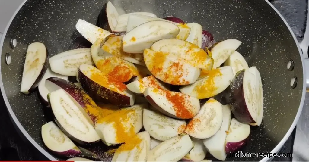 simple aloo baingan recipe in hindi