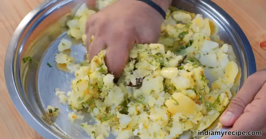 Batata Vada Recipe in Hindi