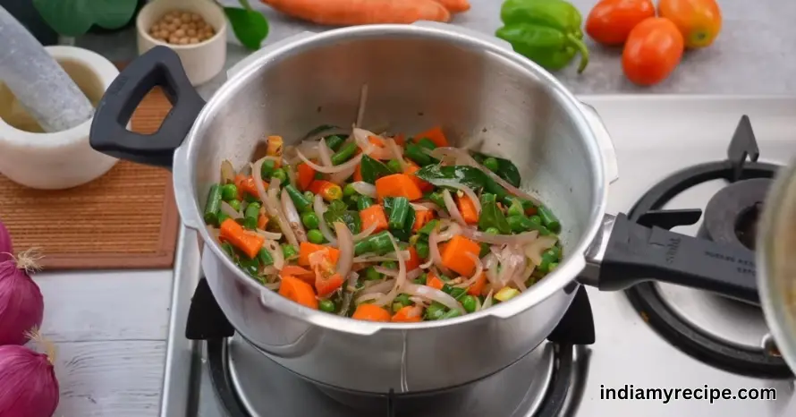 Dalia Khichdi Recipe in Hindi