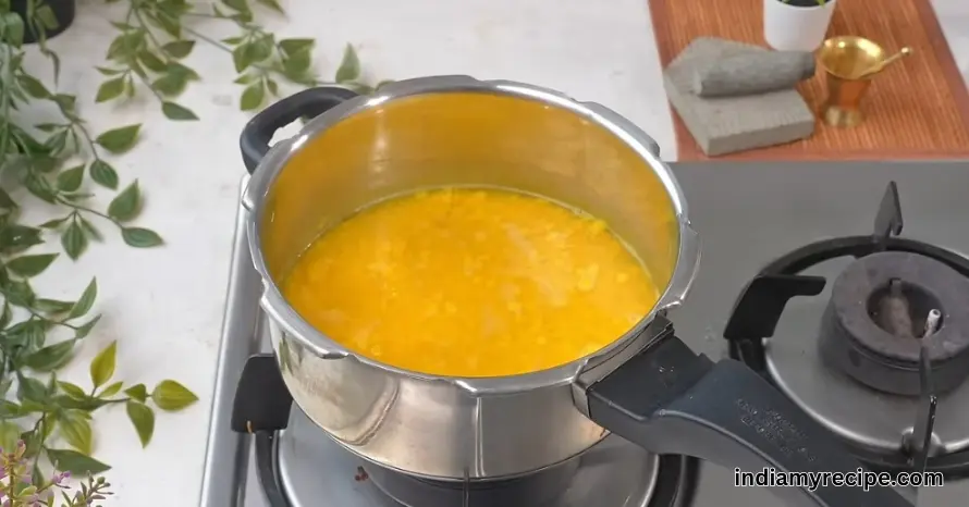 Moong Dal Palak Recipe in Hindi
