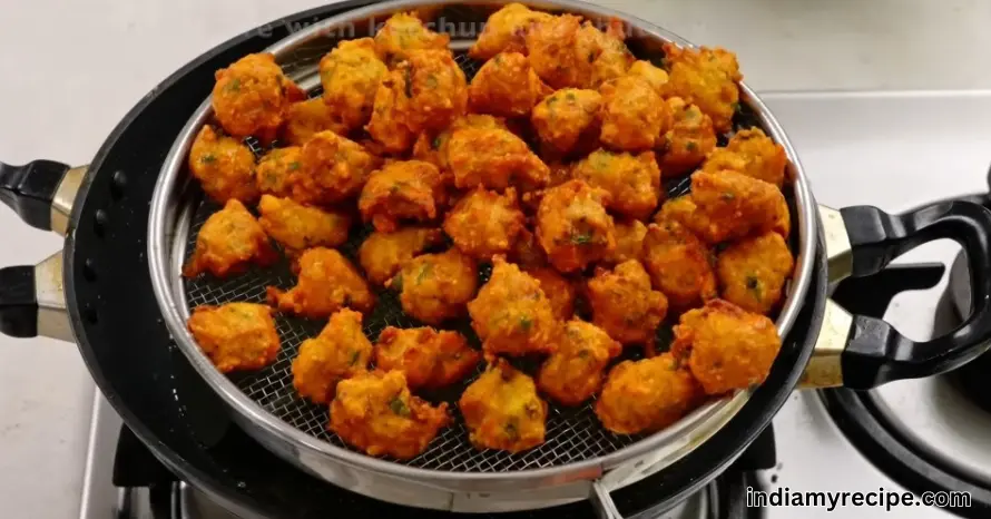 Moong Dal Pakoda Recipe in Hindi