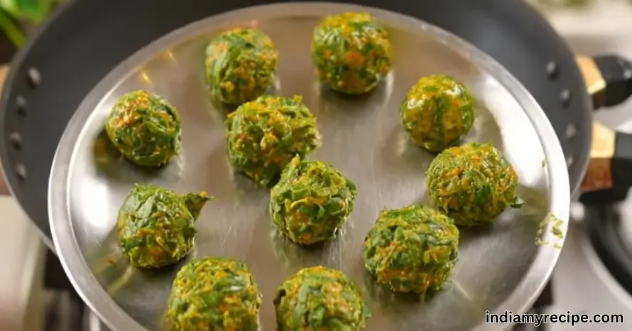 Palak Kofta Curry in Hindi