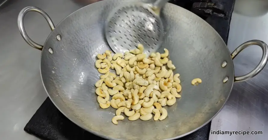 Kaju Curry Recipe in Hindi